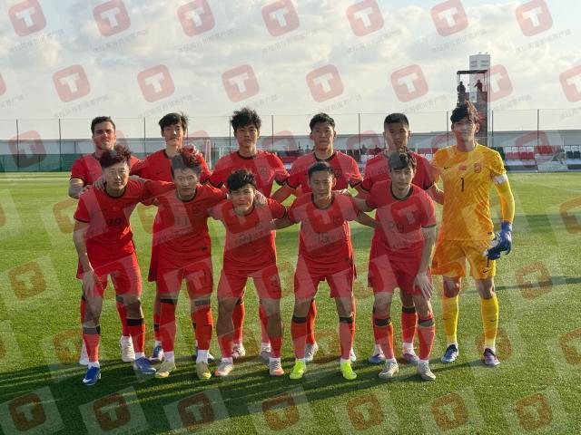 扑克APP下载-国足热身乌兹别克斯坦 末节连续丢球2比2言和