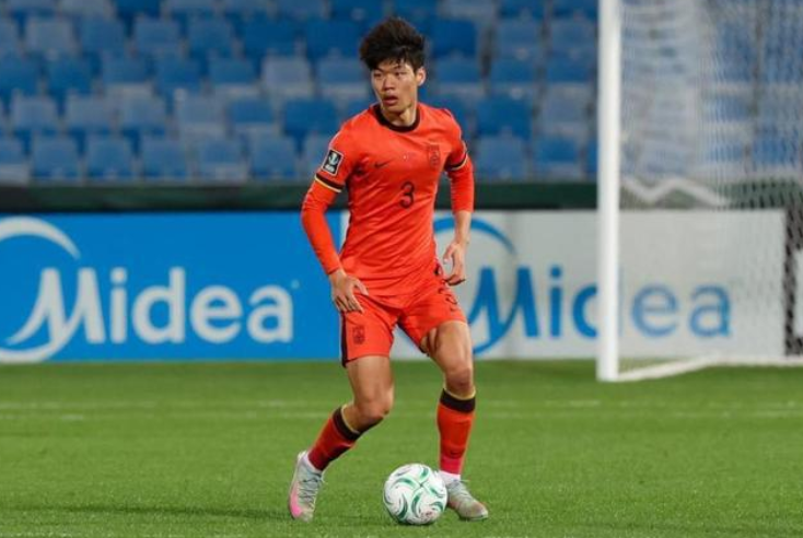 扑克APP下载-中超转会新消息:泰山、蓉城各添1名猛将,申花队放弃2000万国脚